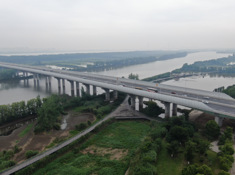 弧形聲屏障（隔音墻）